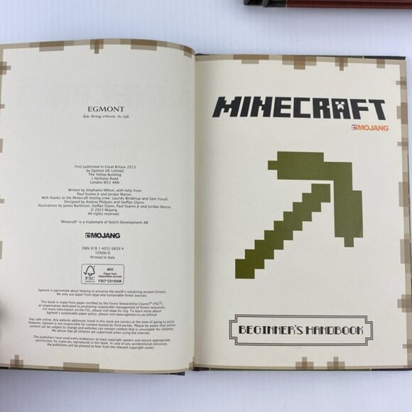 Minecraft Handbooks Hardcover Set of 3 Beginner's Construction Redstone - Picture 12 of 15